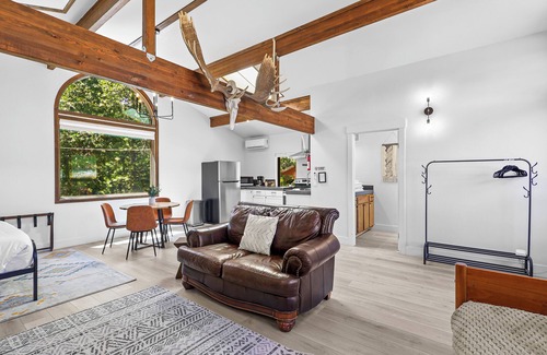 Mount Shasta Cabina | Basecamp Lodge - Cabin 1