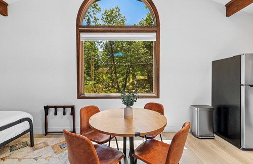 Mount Shasta Cabina | Basecamp Lodge - Cabin 1