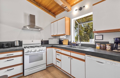 Mount Shasta Cabina | Basecamp Lodge - Cabin 2