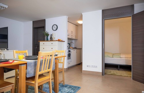 Loschwitz Apartamento | Basement apartment on the Elbe slope with terrace