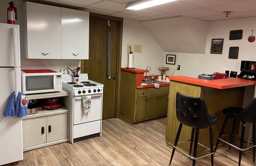 Lee's Summit Apartamento | Apartamento en el sótano con entrada al garaje