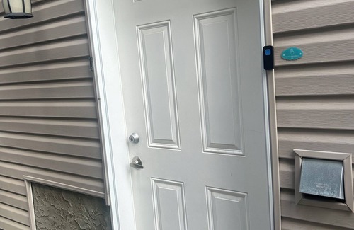 Airdrie Casa | Basement suite with full kitchen