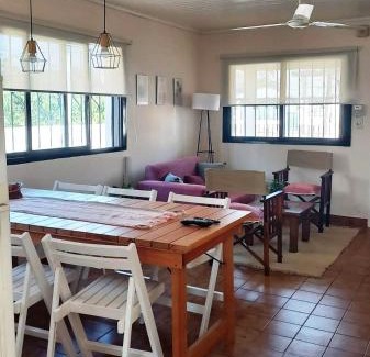 Posadas Casa | Basilia, Casa con pileta para 6 personas con garaje para 2 vehículos