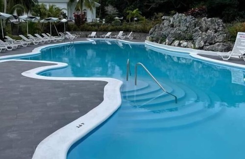Port Antonio Apartamento | Bask in the warm Caribbean sun! Large Suite with FREE Parking and FREE Breakfast