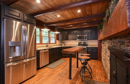 Champion Cabina | Bass Rock Cabin at Seven Springs