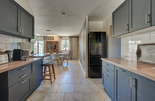 Lourmarin Otro | Bastide des Sarrières - Villa in Lourmarin - Swimming pool & Sauna