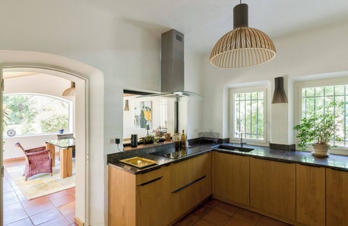 Saint-Zacharie Casa | Bastide overlooking the Sainte Baume, ideal for families or friends