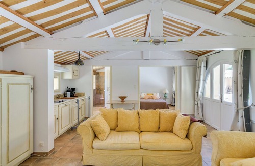 Saint-Zacharie Casa | Bastide overlooking the Sainte Baume, ideal for families or friends