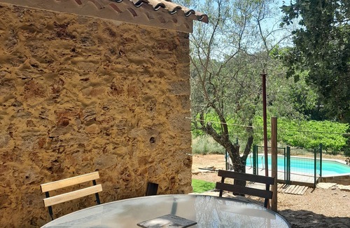 Besse-sur-Issole Casa | Bastidon between hill and vineyard