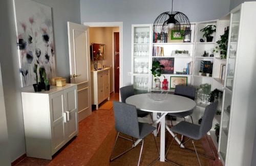 El Puerto de Santa Maria Apartamento | BASTINAZO ALOHADREAM - PREMIUM - La mejor ubicación con Aire Acondicionado, Insonorización, Terraza y Equipamiento en El Puerto de Santa María - Grupo de solo menores de 25 no aceptados salvo fianza adicional