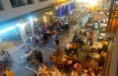 El Puerto de Santa Maria Apartamento | BASTINAZO ALOHADREAM - PREMIUM - La mejor ubicación con Aire Acondicionado, Insonorización, Terraza y Equipamiento en El Puerto de Santa María - Grupo de solo menores de 25 no aceptados salvo fianza adicional