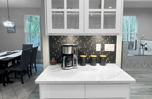 Bastrop Casa | Bastrop Hot Tub Retreat