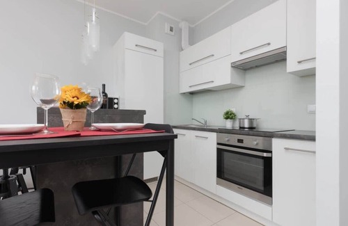 Warsaw Apartamento | Batalionów Chłopskich 87A | Apartment | Parking