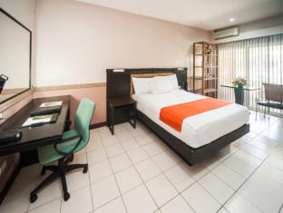Batangas City Complejo | Batangas Country Club