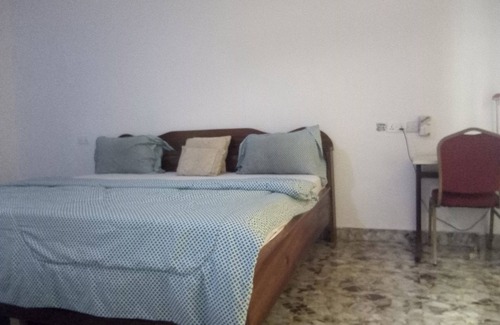 Sunyani Cama Y Desayuno | Batavia Lodge