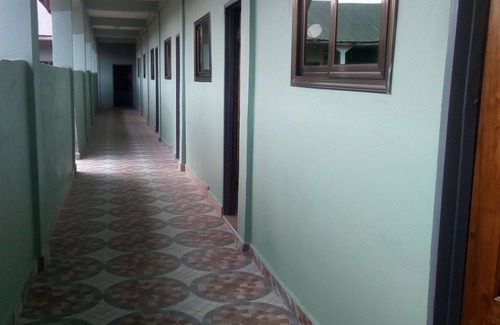 Sunyani Cama Y Desayuno | Batavia Lodge