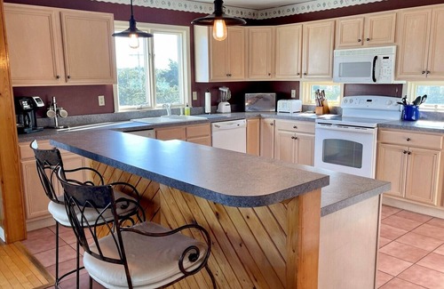 Ocracoke Casa | Batgirl's Hideaway: Ocracoke Waterfront Paradise