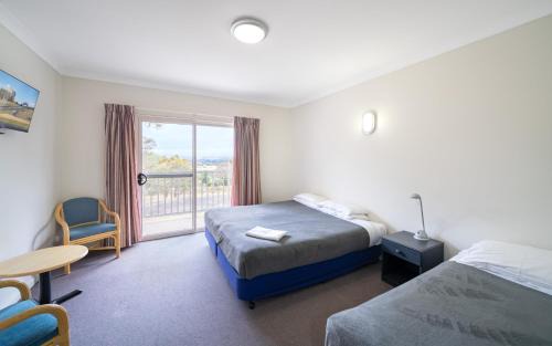 Mount Panorama Hotel | BATHURST GOLDFIELDS MOTEL at 428 CONROD STRAIGHT MOUNT PANORAMA