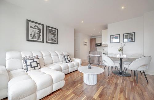 St. Mary's Park Apartamento | Battersea Reach Luxury Riverside Apartment