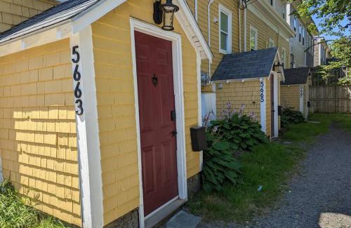 Downtown Halifax Apartamento | Bauer Terrace - Cozy 1 bedroom beside The Citadel