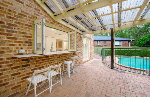 Baulkham Hills Casa | Baulkham Hills 4BR with Pool