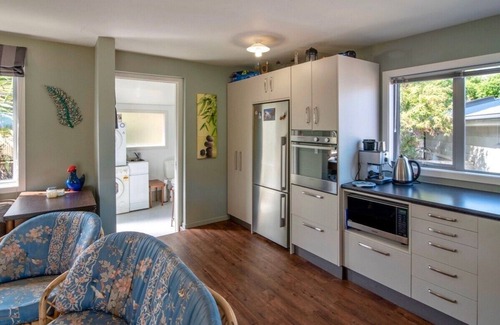 Duvauchelle Casa | Bay Bliss - Akaroa Holiday Home