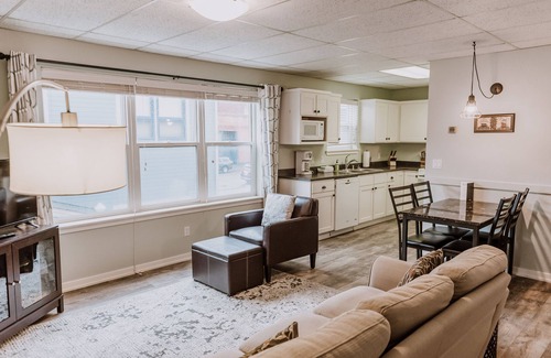 Old Town Eureka Apartamento | Bay Breeze across from Waterfront