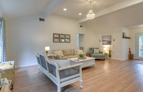 Cedar Lane Casa | Bay City Vacation Rental ~ 6 Mi to Sargent Beach