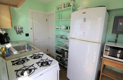 North Truro Cabaña | Bay Front Days Cottage #12 (2254)