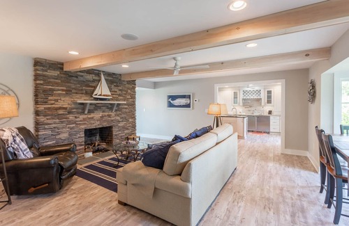 Old Landing Casa | BAY FRONT Rehoboth Beach Beach House w/ Boat Dock Sleeps 12