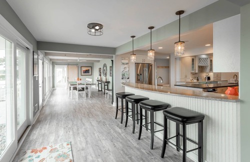 Old Landing Casa | BAY FRONT Rehoboth Beach Beach House w/ Boat Dock Sleeps 12