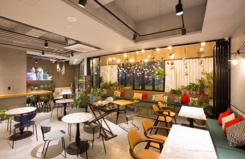 Yeongdo Hotel | Bay Hound Hotel