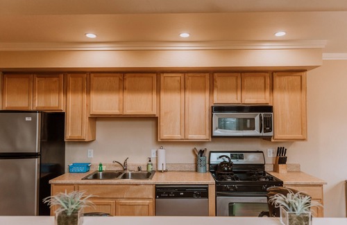 Old Town Eureka Apartamento | Bay Lights waterfront loft located in old town