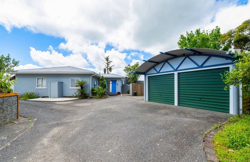 Opua Casa | Bay of Islands 3 Bedroom Ocean View House