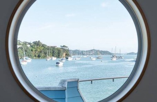 Opua Apartamento | Bay of Islands Boathouse Apartment-The Bridge
