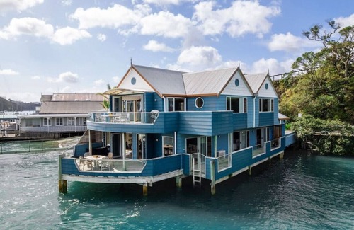 Opua Apartamento | Bay of Islands Boathouse Apartment-The Bridge