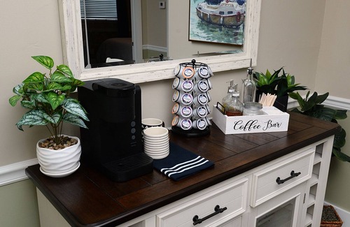 Panama City Condominio | Bay Paradise: Luxury 1 Bedroom Condo with Stunning Sunsets & Resort Amenities!
