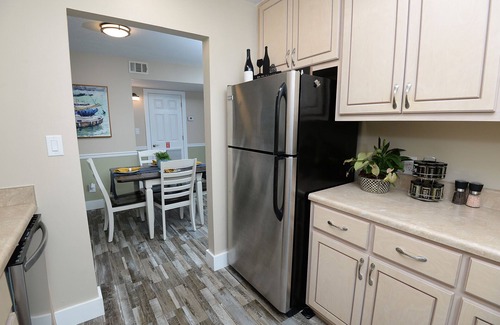 Panama City Condominio | Bay Paradise: Luxury 1 Bedroom Condo with Stunning Sunsets & Resort Amenities!