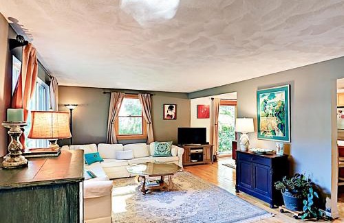 East Falmouth Casa | Bay Pointe Bungalow