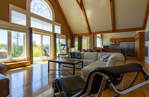 Tobermory Casa | Bay Shore Luxe - Luxury Lake Huron Waterfront