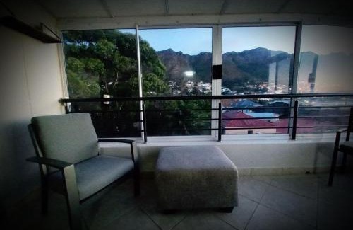 Gordons Bay Central Apartamento | Bay-Side Apartment, Gordon's Bay