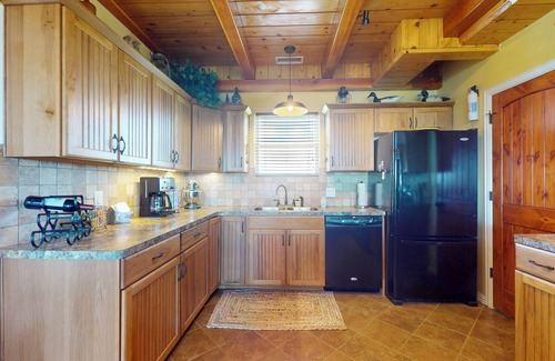 Gilchrist Casa | Bay Side Birdhouse: 2 BR, 2 BA House in Gilchrist, Sleeps 4