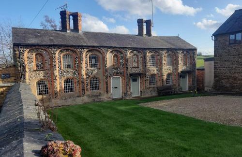 Farthingstone Casa | Bay Tree Cottage Accommodation