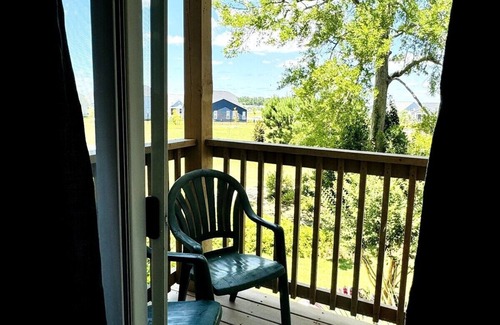 Little River Apartamento | Bay Tree cozy studio with pool