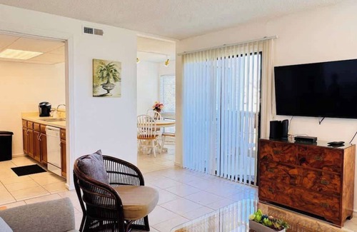 Little River Apartamento | Bay Tree Great 1BR condo in Little River