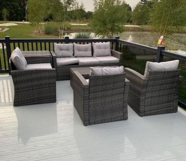 Woodhall Spa Apartamento | Bay Tree Lodge: Lakeside lodge w/hot tub & cinema surround sound
