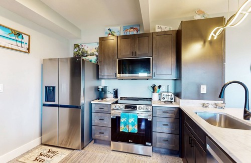 Colington Harbour Condominio | Bay-view 1BR with outdoor shower and fishing access