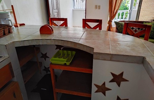Barrio La Fortaleza Vieja Apartamento | Apartamento con vista a la bahía en zona tranquila Descuento semanal y mensual