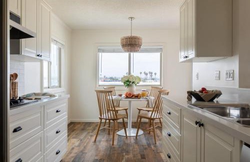 Central Mission Beach Casa | Bay View Buyout A by AvantStay Mission Beach Home on the Sand Sleeps 20