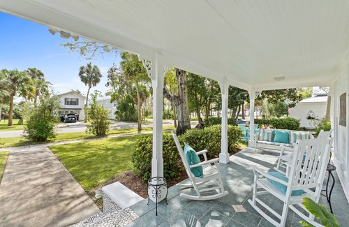 Port St. Joe Cabaña | Bay view Historic home walking to St. Joseph Bay and Downtown.
